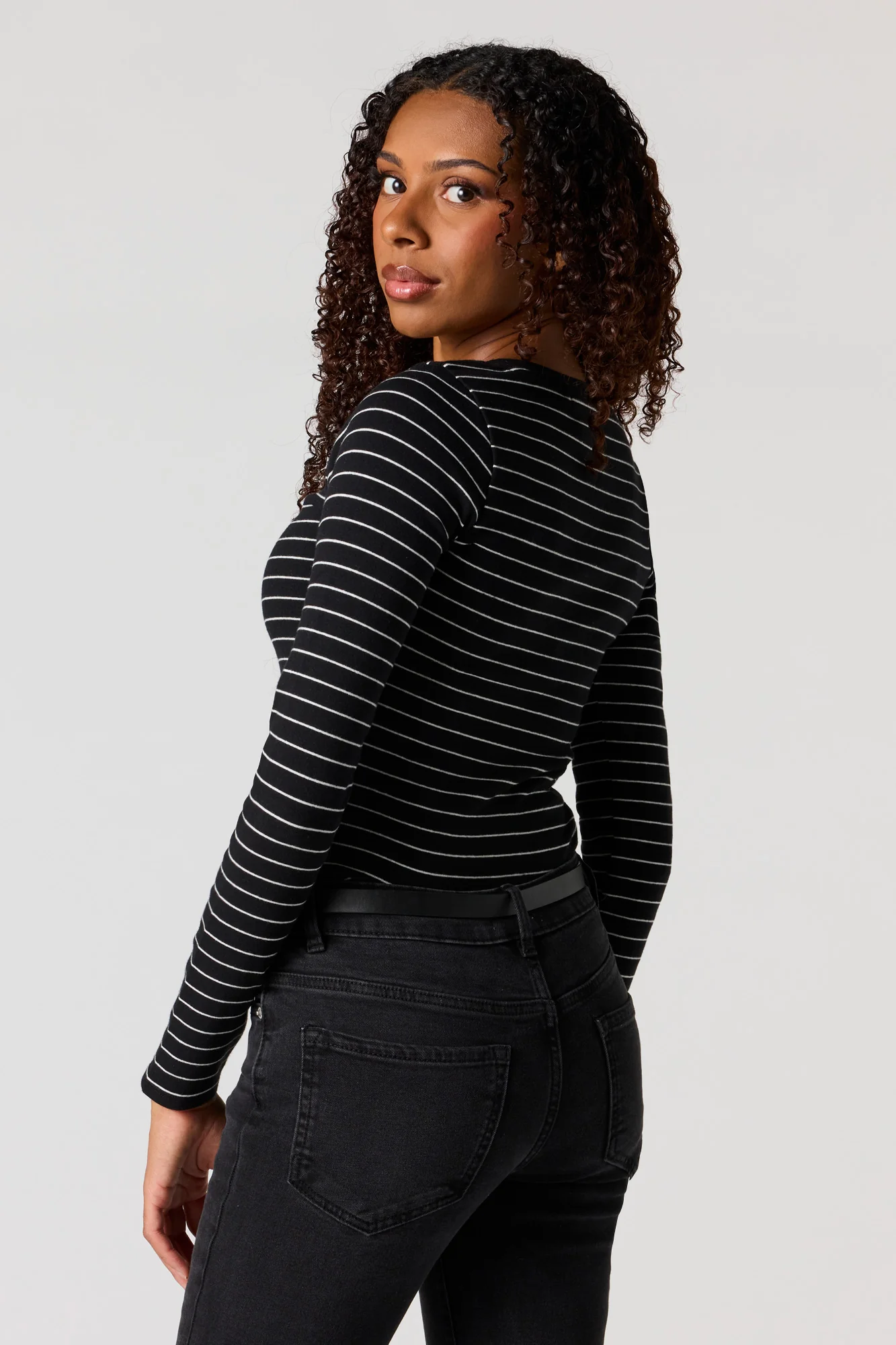 Ribbed V-Neck Long Sleeve Top - Image 17