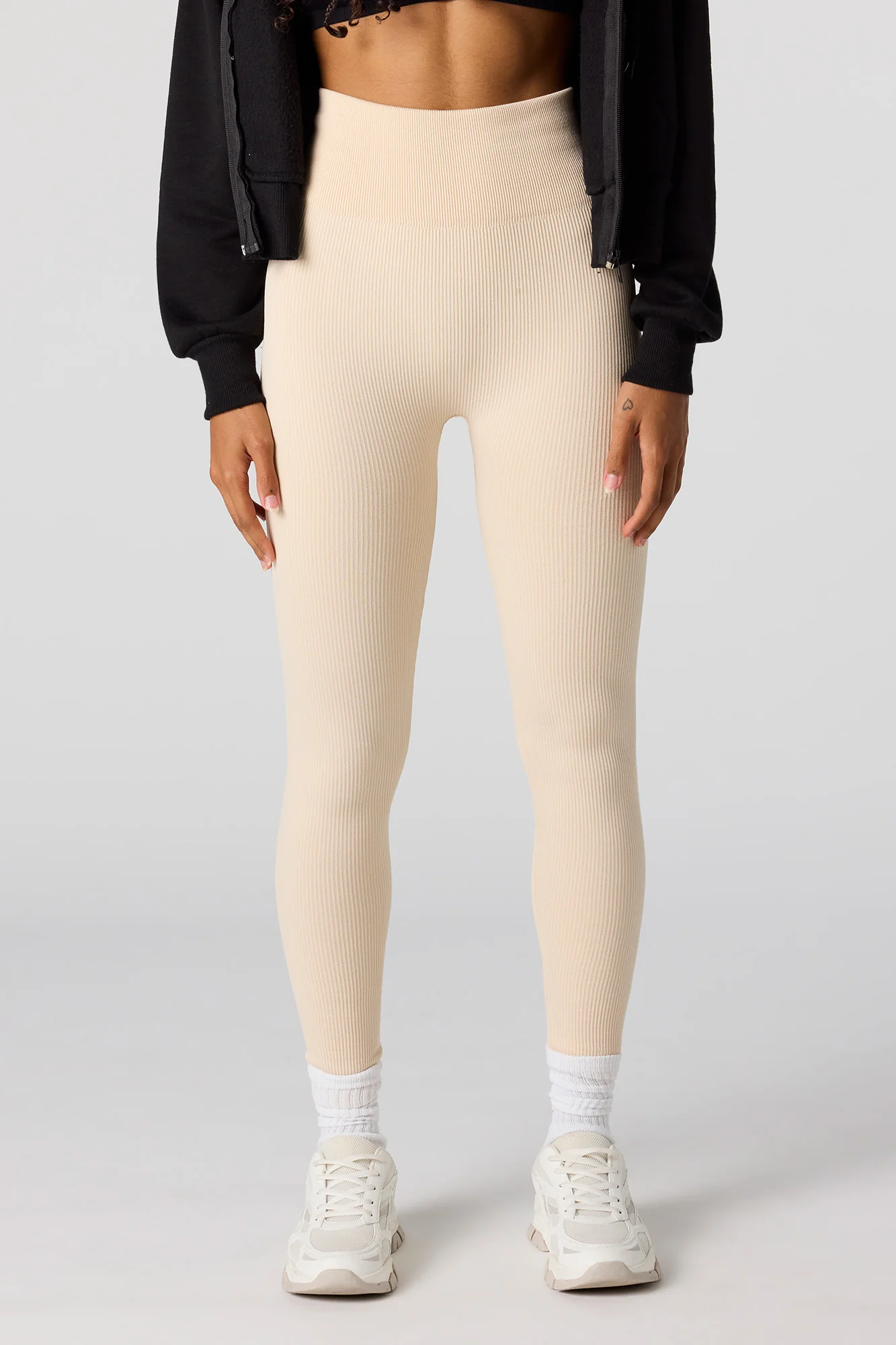 Seamless High-Rise Ribbed Legging - Image 12