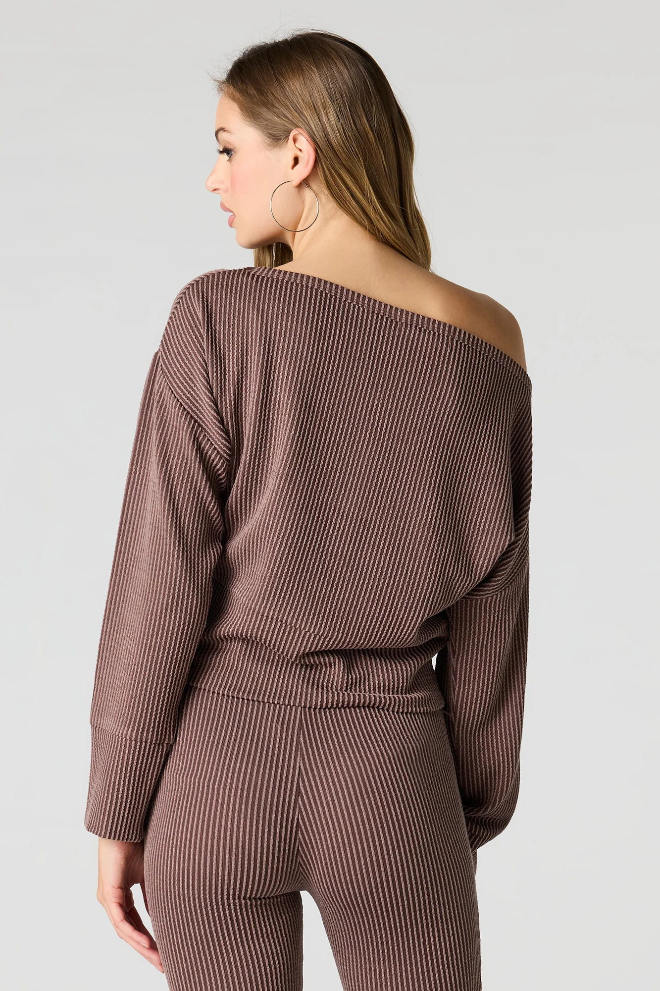 Ribbed Knit Off Shoulder Long Sleeve Top - Image 8