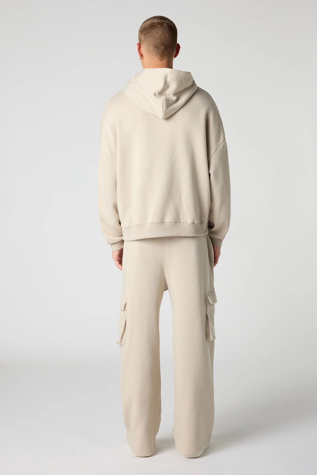 Embossed Pocket Cargo Baggy Fleece Sweatpant - Image 11