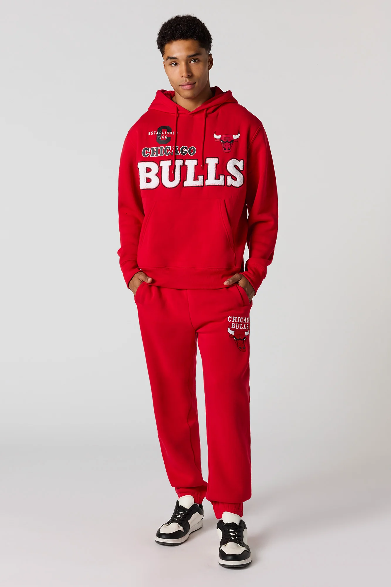 Chicago Bulls Embroidered Jogger - Image 2