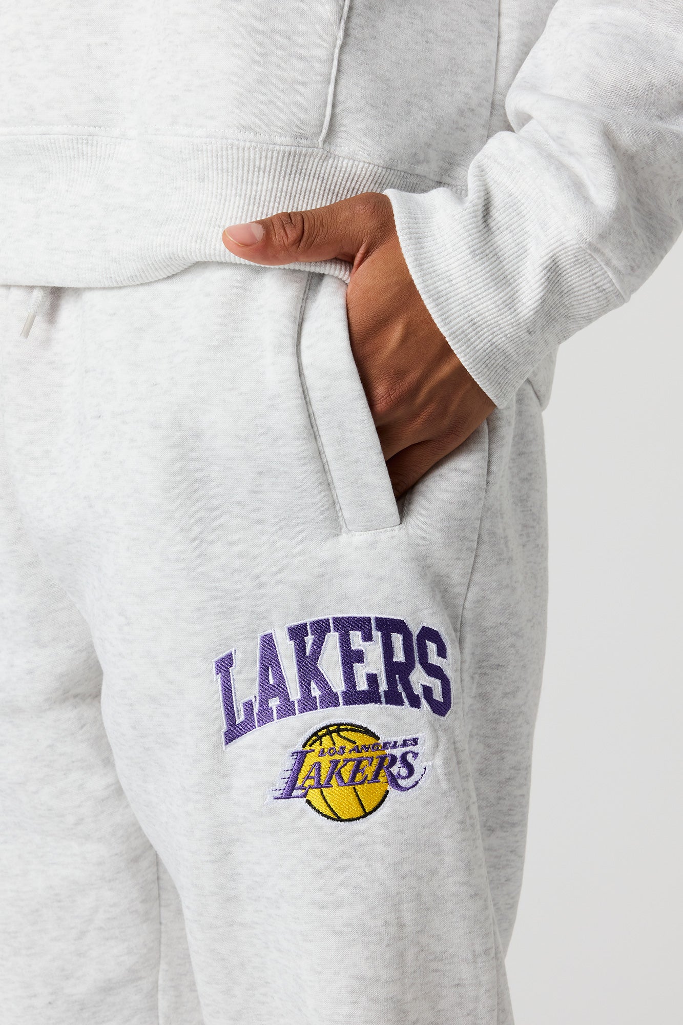 LA Lakers Embroidered Jogger - Image 4