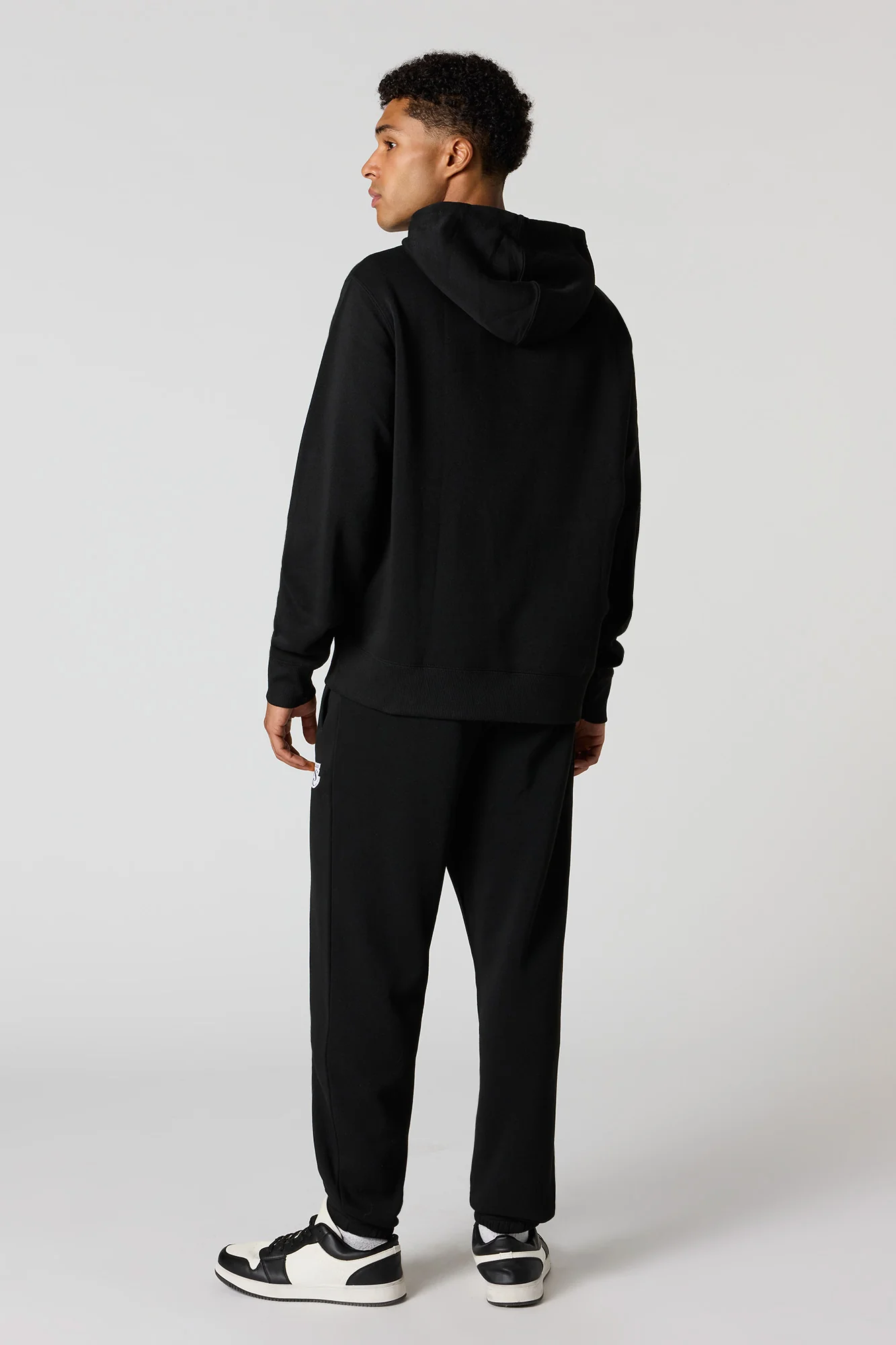LA Lakers Embroidered Jogger - Image 7