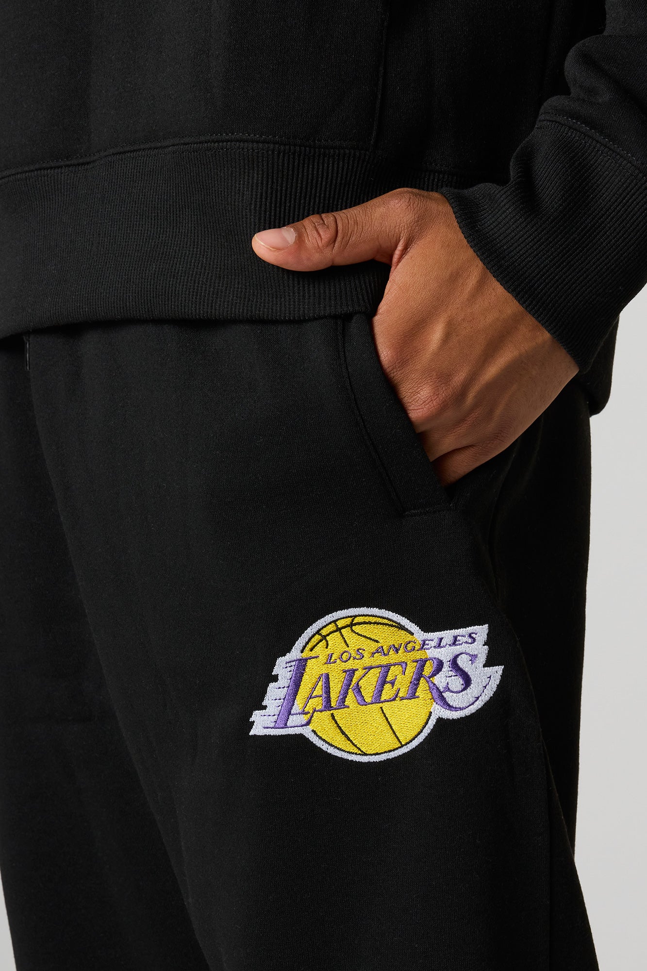 LA Lakers Embroidered Jogger - Image 8