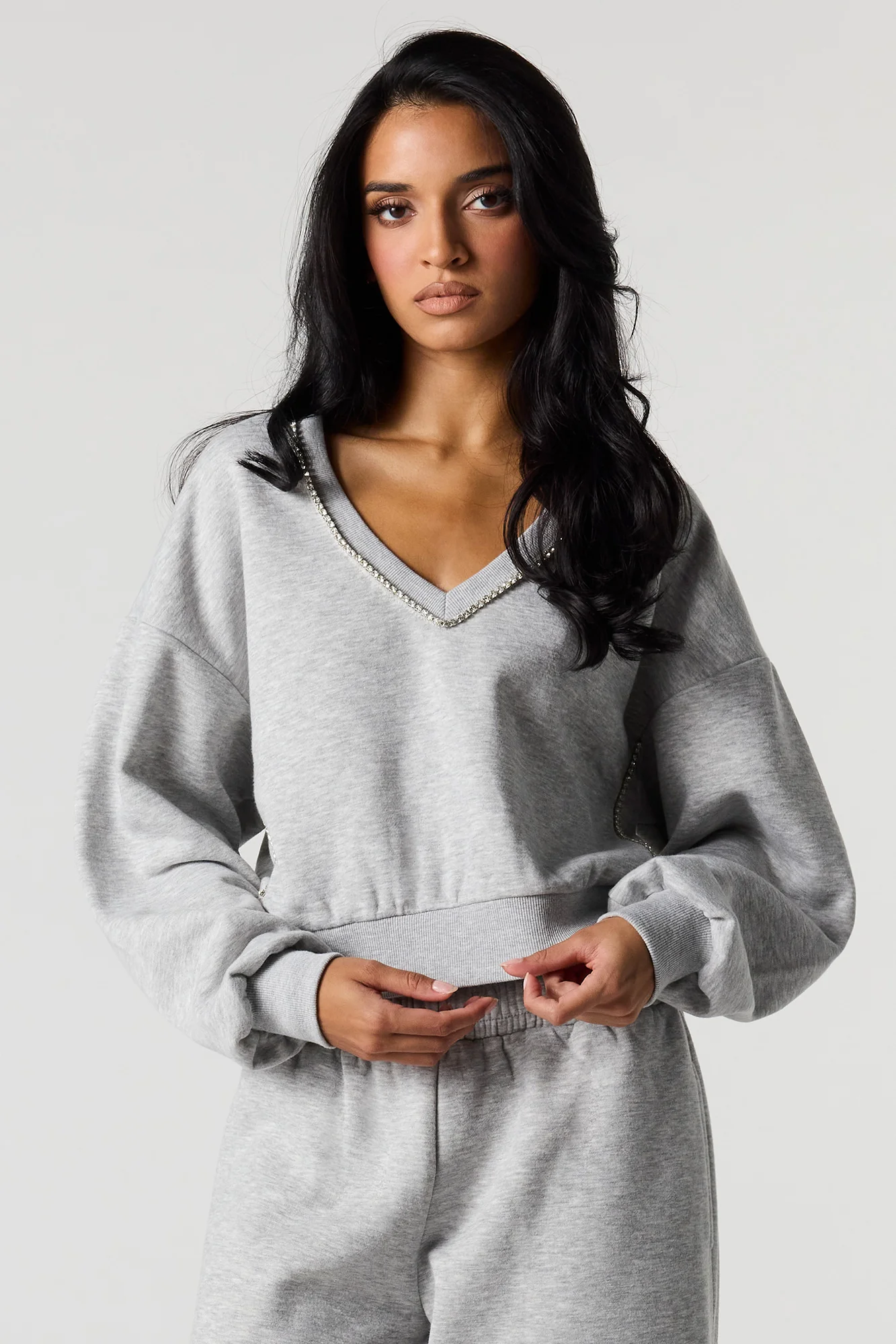 Rhinestone V-Neckline Fleece Cropped Sweatshirt - Image 4