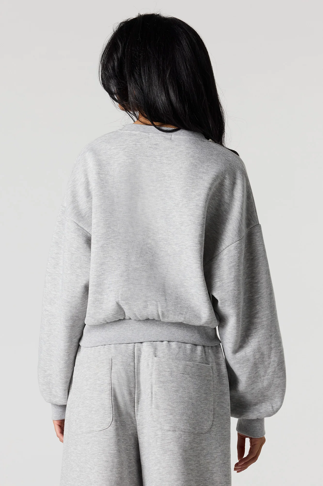 Rhinestone V-Neckline Fleece Cropped Sweatshirt - Image 5