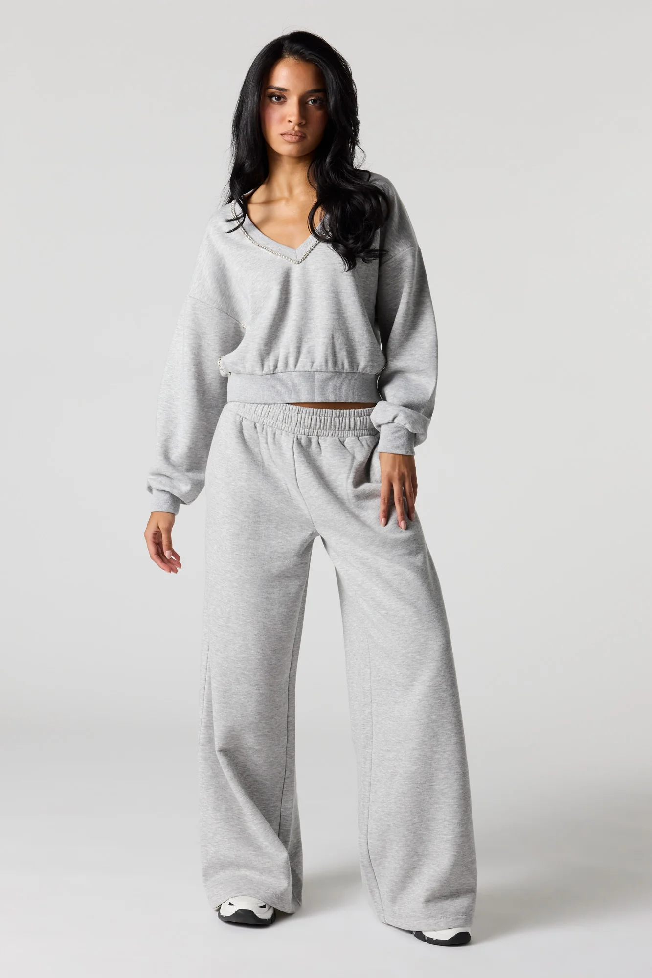 Rhinestone V-Neckline Fleece Cropped Sweatshirt - Image 6