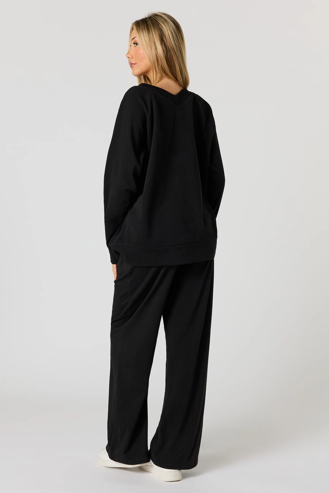 Wide Leg Fleece Sweatpant - Image 9