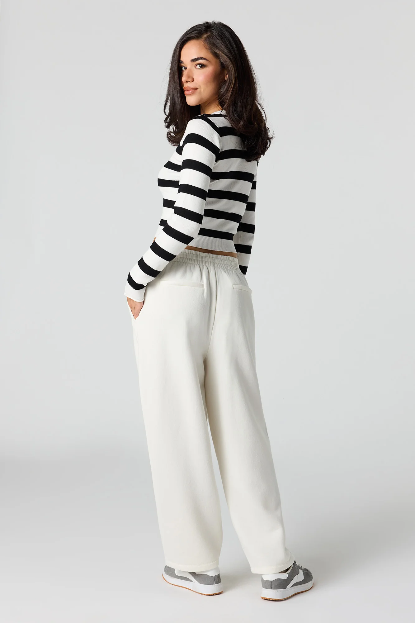 Fleece Barrel Sweatpant - Image 9