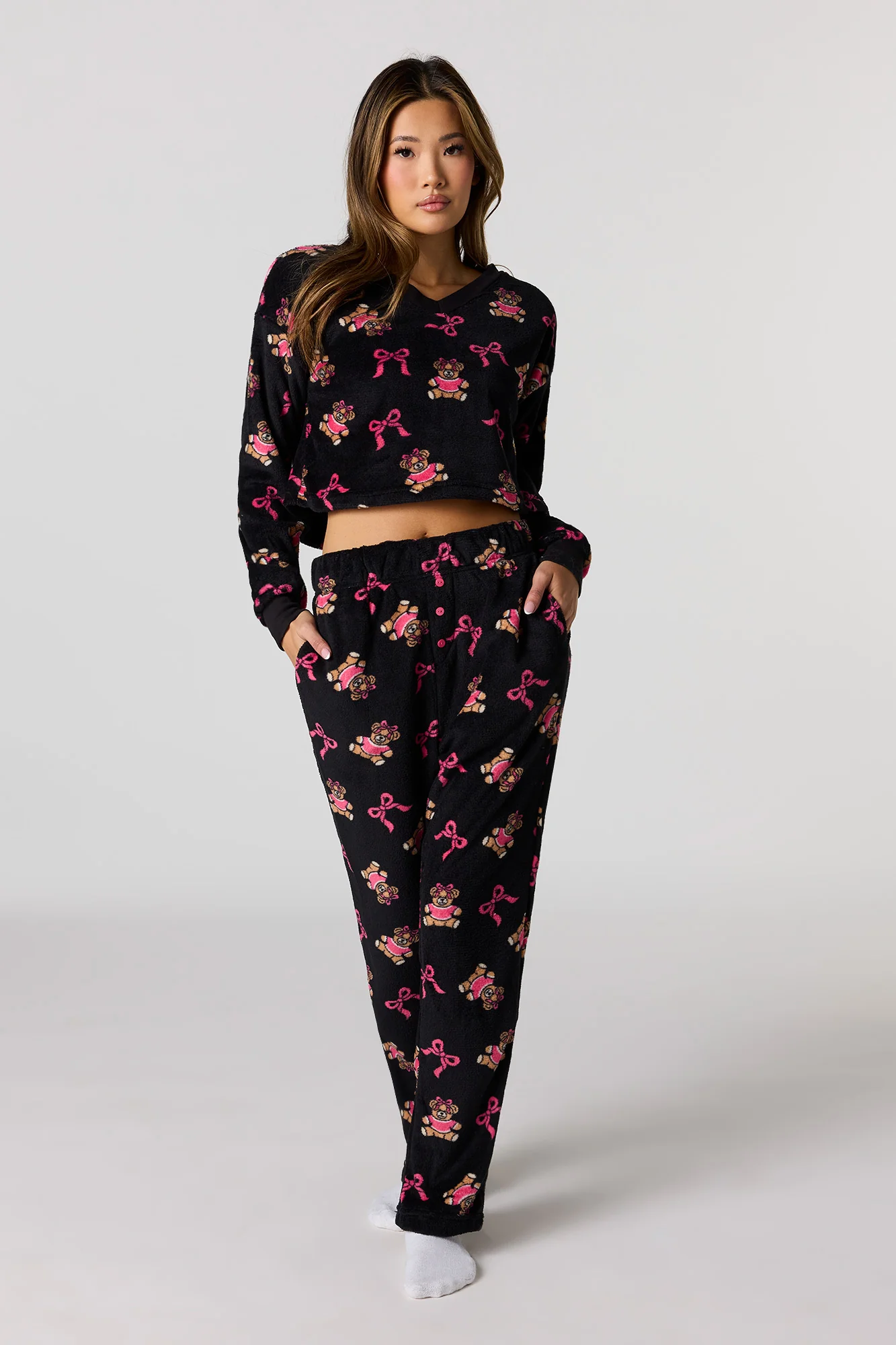 Plush Long Sleeve Top & Pant Pajama Set - Image 5