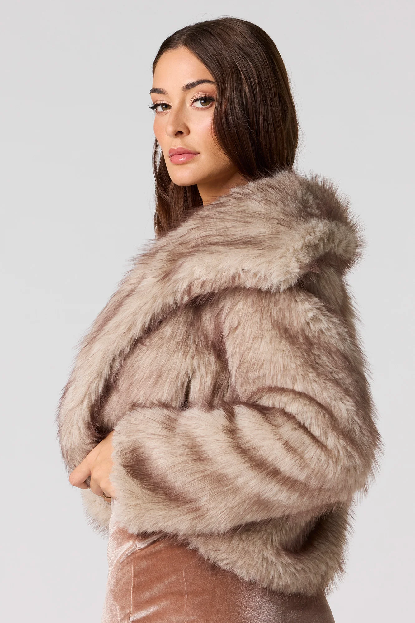 Faux Fur Jacket - Image 5