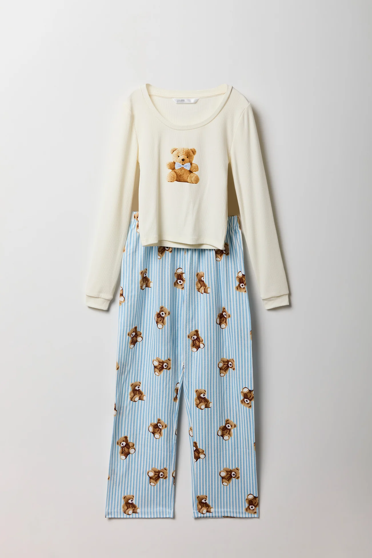 Girls Long Sleeve Top & Pant Pajama Set - Image 17