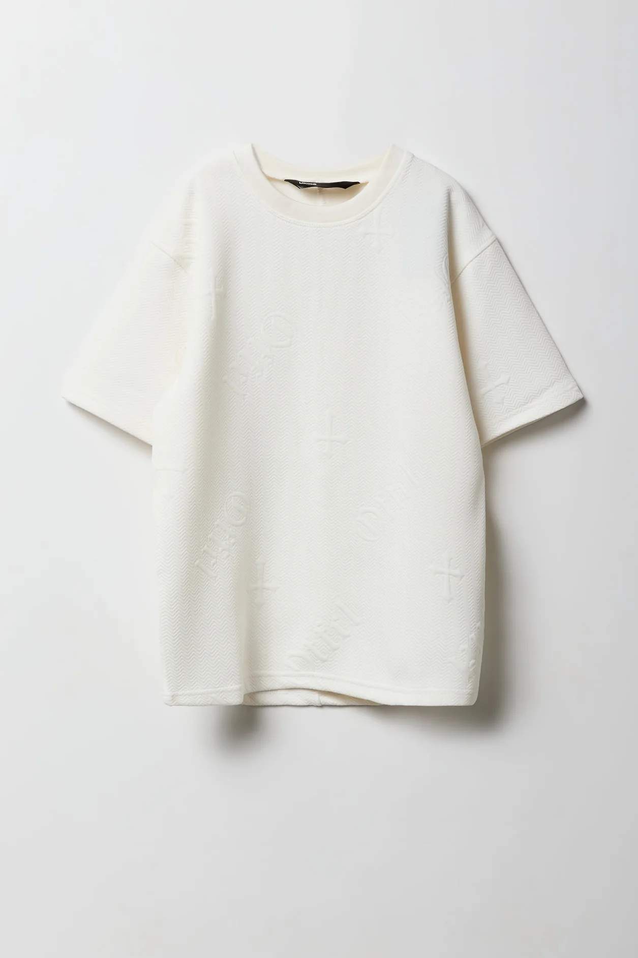 Boys Textured Embossed T-Shirt - Image 3